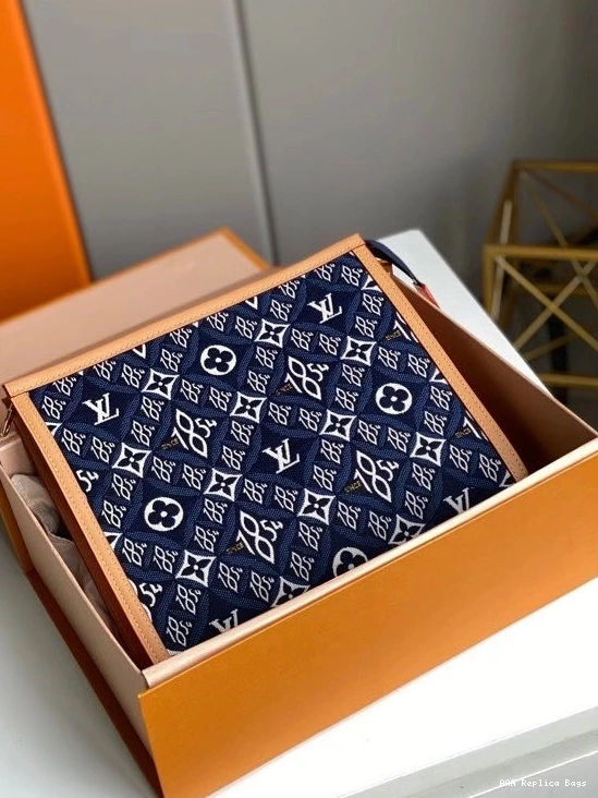 Aaa replica ru 1854 TOILETRY SINCE 26 POUCH VUITTON LOUIS 0818